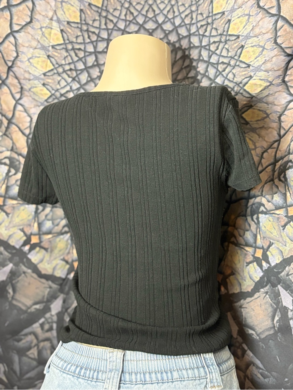 Black Ribbed Button-Down Top - Picture 4 of 10